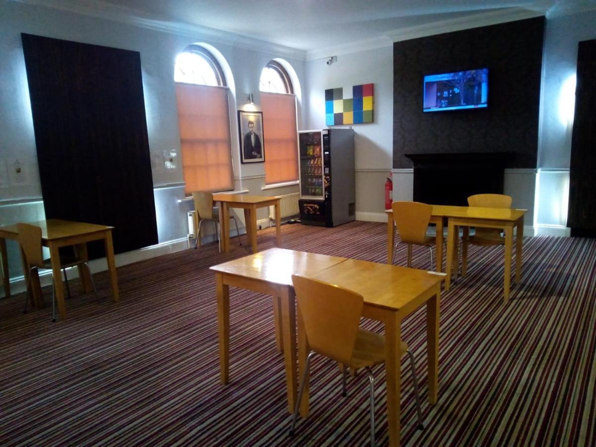 Oyo London Luton Hotel 3*
